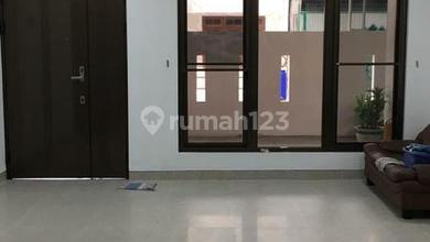 Rumah Eksklusif Luas 192 m2, di Sawah Besar, Jakarta Pusat