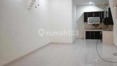 rumah di taman palem uk 4x15 2,5 lantai rapi harga 45 jt nego