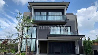 The Luxury Cluster Layton at Navapark BSD City with Exclusive Facilities