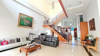 Rumah Elegan di Grogol, Jakarta Barat, 5 Kamar Tidur, LT 360m²