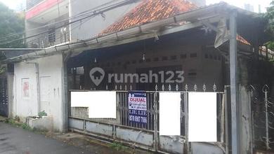 Hunian Mewah di Kawasan Tanah Abang, Jakarta Pusat, LB 240m², Harga 5,1 Miliar