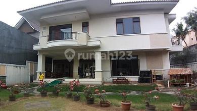 Hunian Mewah di Sunter, Jakarta Utara, 6 Kamar Tidur, LT 1188m²