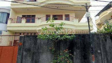 For Sale rumah Mewah di Sawah Besar, Jakarta Pusat - LT 283m²