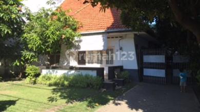 Dijual rumah Mewah di Wonokromo, Surabaya - LT 626m²