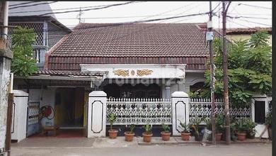 Rumah Siap Pakai di Kawasan Kebayoran Lama, Jakarta Selatan, LT 150m²