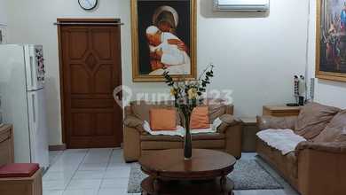 Rumah Prestisius di Kawasan Citra Garden, Jakarta Barat, LB 317m², Harga 6 Miliar