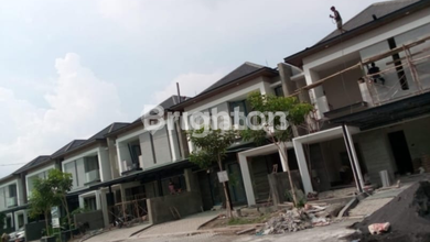 Rumah Minimalis area Citraland, Surabaya, LT 135 m2