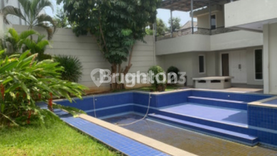 Rumah Strategis untuk Disewakan di Menteng, Jakarta Pusat, Harga 1,6 Miliar /tahun