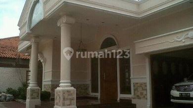  
 	
Sewa Rumah Lokasi Strategis dan Favorit Kawasan Jakarta Selatan