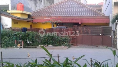 Rumah Area Luxury Tomang, Jakarta Barat - Harga Terbaik 5,5 Miliar