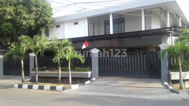 Rumah Area Premium Sunrise Garden, Jakarta Barat - Harga Terbaik 7,5 Miliar