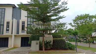 Rumah Elit LT 240 m2, di BSD City, Tangerang