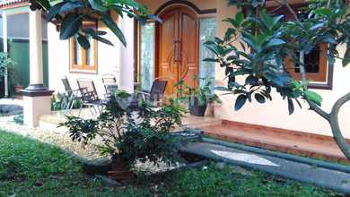 Rumah Asri di Cipedak dekat Kampus ternama