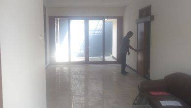 Jual Rumah Cantik Luas 220 m2 di Muara, Bandung