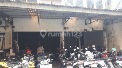 Penawaran Langka, rumah Mewah di Pasar Baru, Jakarta Pusat, LB 400m²