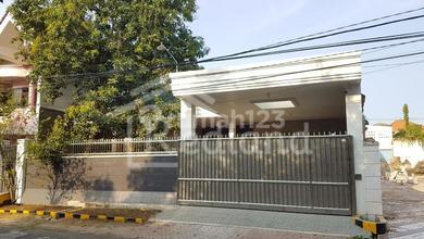 Dijual rumah Mewah di Rungkut, Surabaya - LT 485m²