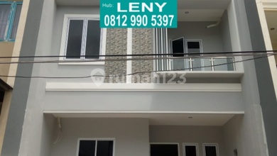 RUMAH BARU SEMIFURNISHED DI TAMAN RATU, JAKARTA BARAT