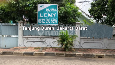 RUMAH LAMA DI TANJUNG DUREN, JAKARTA BARAT