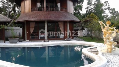 Rumah Mewah di Kawasan Kukuh, Tabanan, LB 700m², Harga 20 Miliar