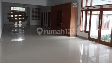 Rumah Modern area Lembang, Bandung Barat, Luas 300 m2