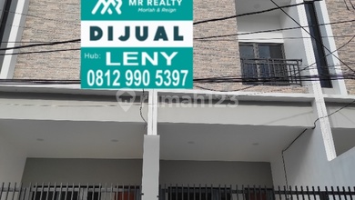 RUMAH BARU MINIMALIS DI TAMAN RATU, JAKARTA BARAT