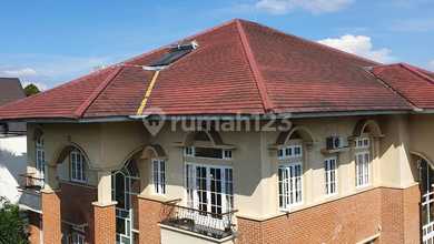 For Sale rumah Premium di Dago, Bandung - LT 2000m²