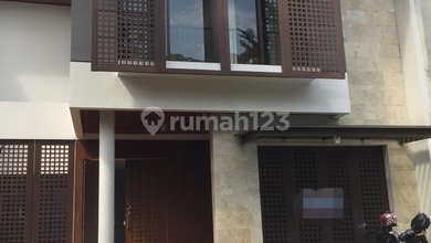 Jual Rumah Cantik LT 200 m2 di BSD De Park, Tangerang