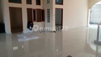 Rumah Eksklusif LT 357 m2, area Regol, Bandung