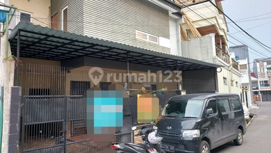 Rumah Minimalis area Tomang, Jakarta Barat, Luas 155 m2