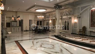 Rumah Area Premium Ancol, Jakarta Utara - Harga Menarik 29,9 Miliar