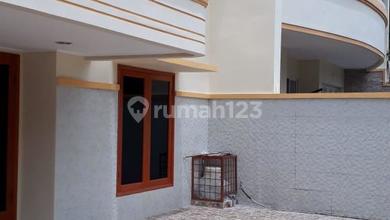 Rumah sunter agung rapih siap huni luas 220m lokasi bagus 