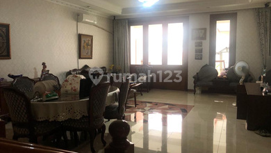 RUMAH CANTIK MENTENG FURNISH SIAP HUNI JARANG ADA