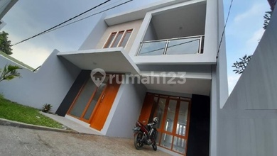 Penawaran Eksklusif, rumah Mewah di Cigadung, Bandung, LB 285m²