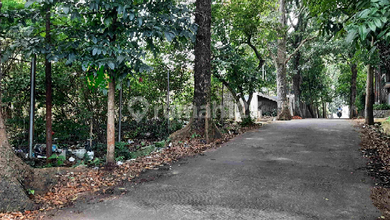 Jual Terjangkau Tanah 1676 m2 Lokasi Strategis