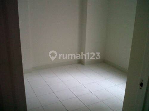 The Green Pramuka Apartement 2 BR Furnished Bagus 2