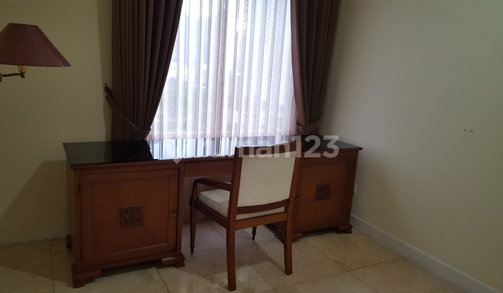 istana sahid 2br+1 luas 144sqm furnished lux 2