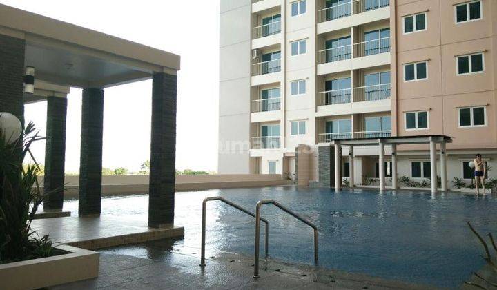 Apartemen 2BR hadap kolam renang di Puncak Bukit Golf, Surabaya 1