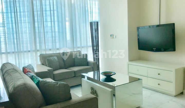 Nice and Comfortable with 3 Bedroom at The Peak Residence