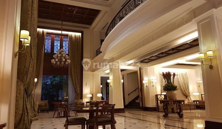 Apartment Menteng Executive, ex US embassy, unfurnish 149 m3 (semi gross 160m2) 3 BR, View Swimming Pool 1