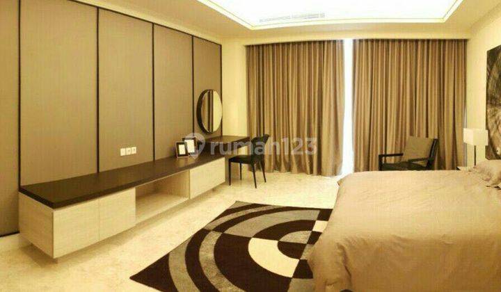 Apartemen Jual di Botanica Simprug 3 Bedrooms 2