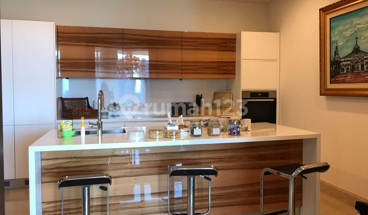 Pakubuwono Signature