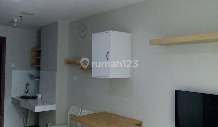 Apt studio siap huni Greenhill FF lantai 31 1