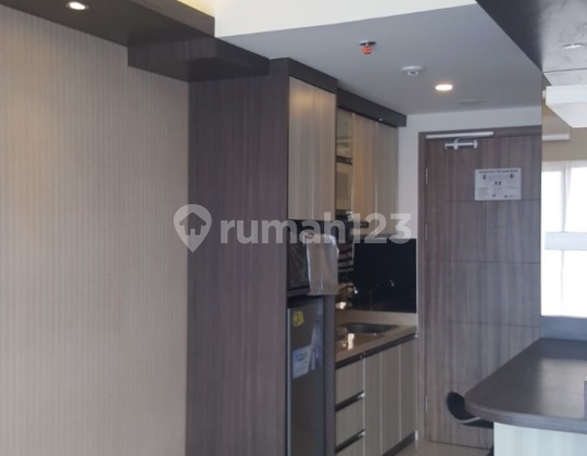 Apartment Studio Galery Cimbuleuit 3 Apartment Studio Galery Cimbuleuit 3