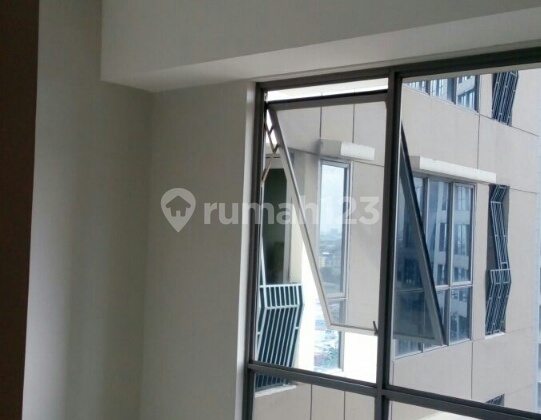 Mansion apartemen lantai 18, tower Emerald, hadap city