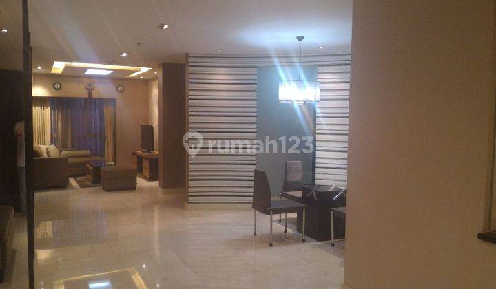 Sewa Apartemen Somerset 3 Bedrooms 2