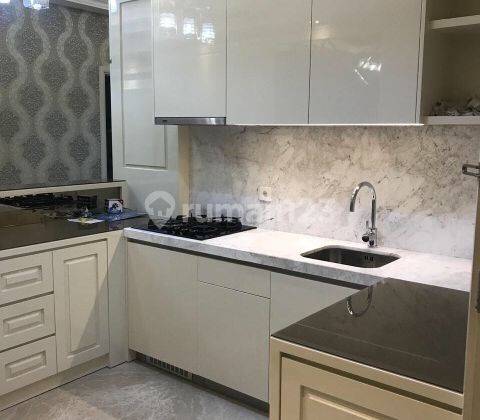 Luxury Apartment The Peak New 2BR Pusat Kota 2