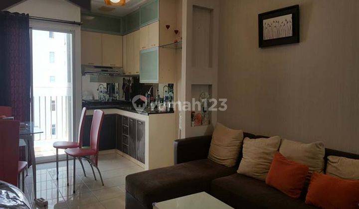 Apartemen Medit 2 Residence 3BR Full Furnish Lantai Tengah view Pool 1