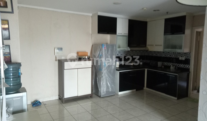 ADA KOSONGAN OR FURNISH,Apt Frenchwalk bagus harga murah, ,ada pilihan lain , luas 85meter.