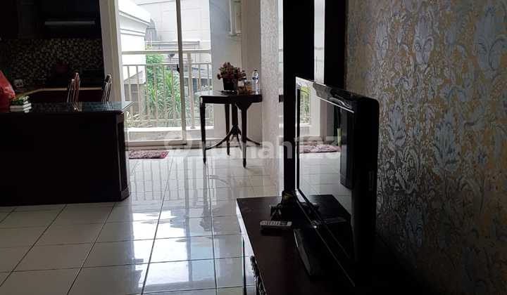 Apartemen Mediterania Garden 2 Luas dan Nyaman 3BR+1 Full Furnish Bagus Low Floor View Pool
