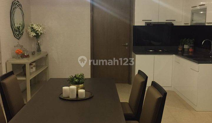 2+1 bedrooms + Maid Room Apartemen 1Park Avenue Tower Royal 1